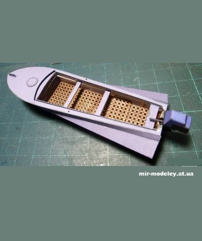 №12199 - Моторная лодка «Казанка-M» (Перекрас Бумажное моделирование 136) из бумаги