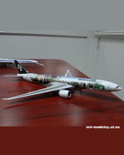 №12985 - Boeing B777-300 Air New Zealand Smaug/Hobbit [Bruno VanHecke] из бумаги