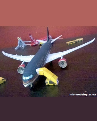 №12980 - Boeing B787-800 Royal Jordanian (Bruno VanHecke) из бумаги