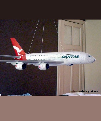 №12948 - Airbus A380-800 Qantas (Bruno VanHecke) из бумаги
