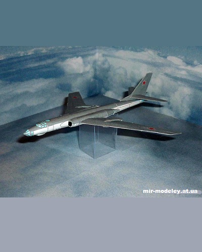 №13044 - Туполев Ту-16 «Барсук» / Tupolev Tu-16 Badger (Bruno VanHecke) из бумаги