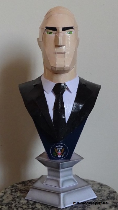 №13346 - Бюст Lex Luthor (Paper Inside) из бумаги