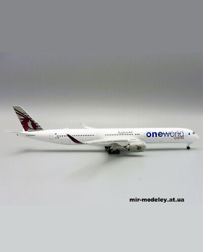 №13433 - Airbus A350-1000 Qatar Airways (Edwin Rodriguez) из бумаги