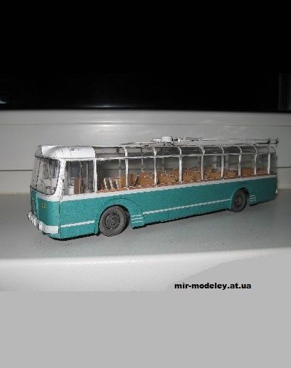 №13575 - Пассажирский троллейбус СВАРЗ ТБЭС-ВСХВ (Novamodel 36) из бумаги