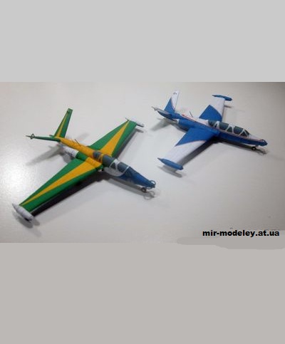 №13838 - Учебно-боевой самолет Fouga СМ.170 Magister (Murph's Models) из бумаги