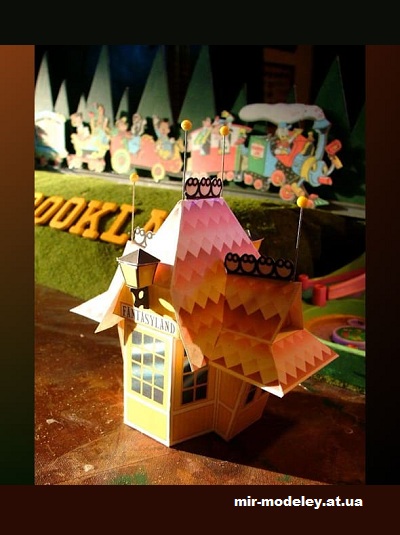 №16408 - Casey Jr. Circus Train Fantasyland Station (Disney Experience) из бумаги