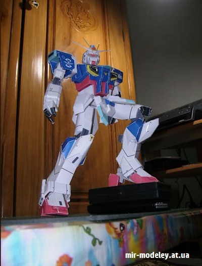 №16538 - Робот ZGMF-X56S/α Force Impulse Gundam (Hobikitkertas) из бумаги
