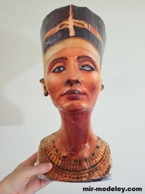 №19520 - Копия бюста Нефертити / Nefertiti Bust Replica (biomaker99) из бумаги