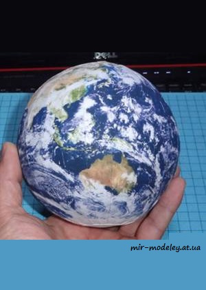 №8865 - Земля / Earth [UHU 02] из бумаги