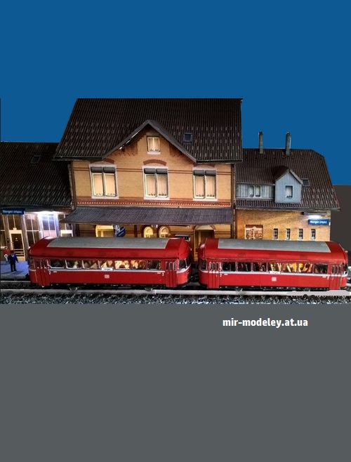 №9259 - Uerdinger Schienenbus VT 95 / VT 98 (Dieter Welz / Ausschneide Bogen 28) из бумаги